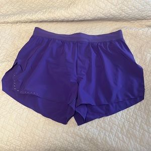 Men’s “Lulu Lemon” running (short) shorts. Size medium.